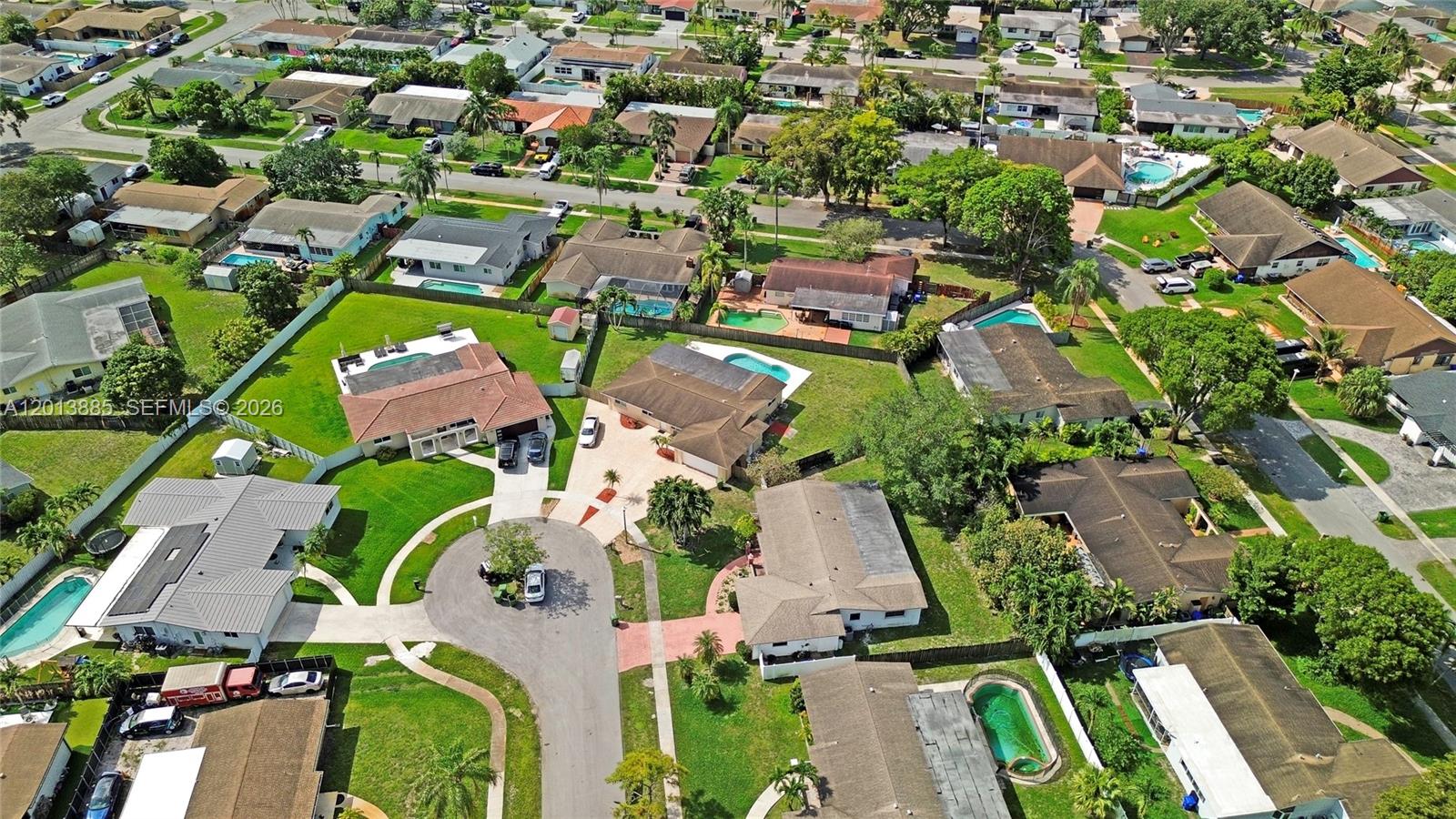 PEMBROKE LAKES SEC 6 - Residential