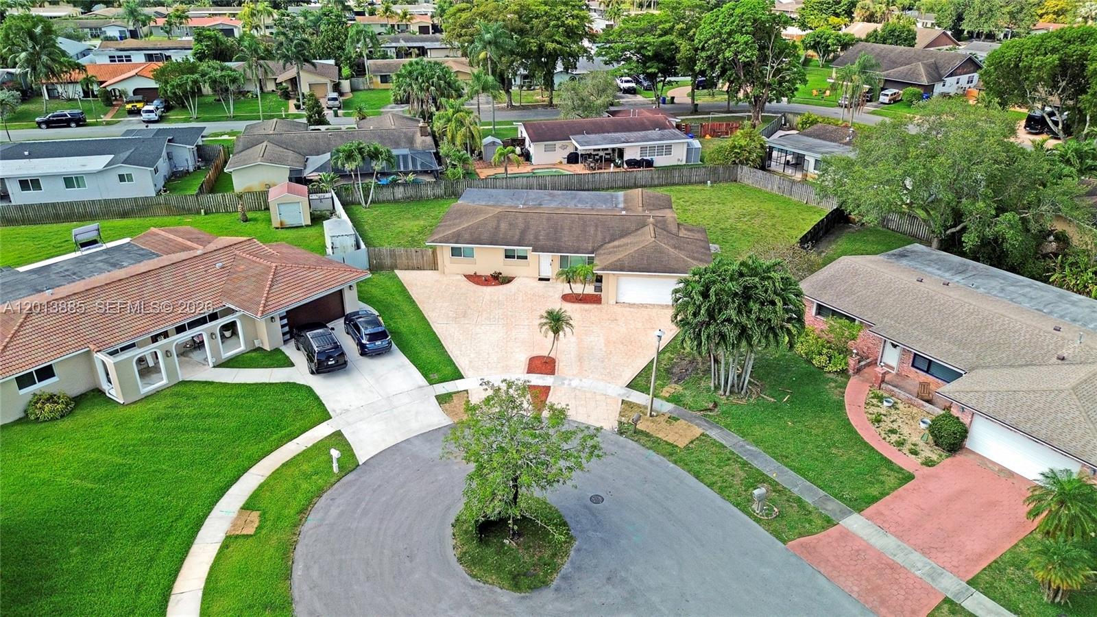PEMBROKE LAKES SEC 6 - Residential