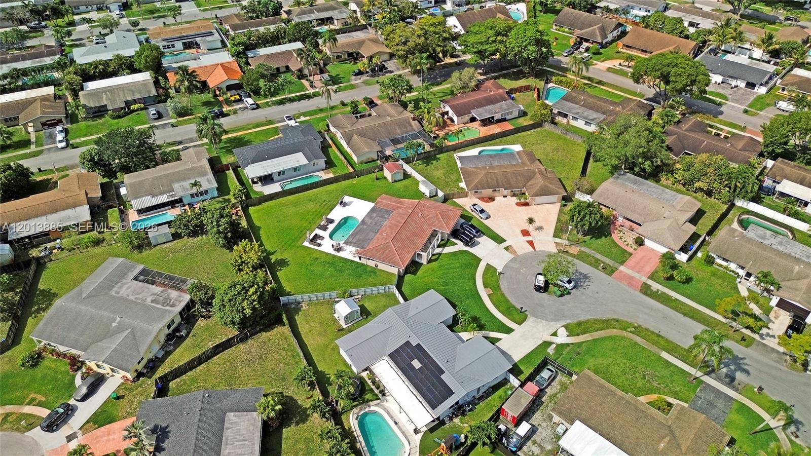 PEMBROKE LAKES SEC 6 - Residential