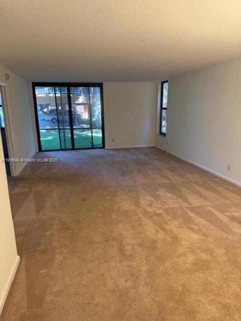 LAGO WEST CONDOMINIUM - Residential