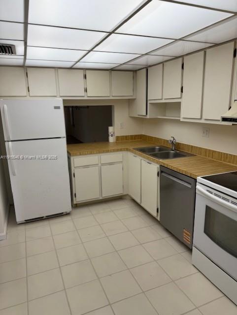 LAGO WEST CONDOMINIUM - Residential