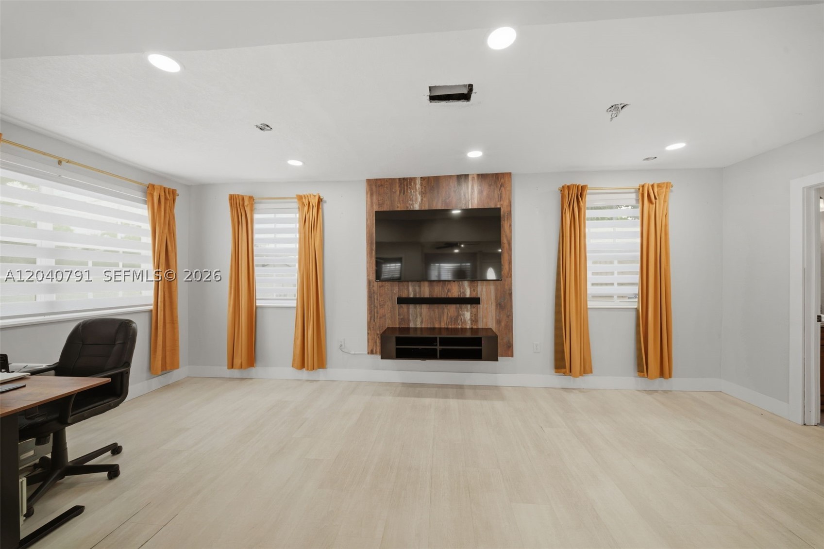 CAROL CITY 1 ST ADDN - Residential