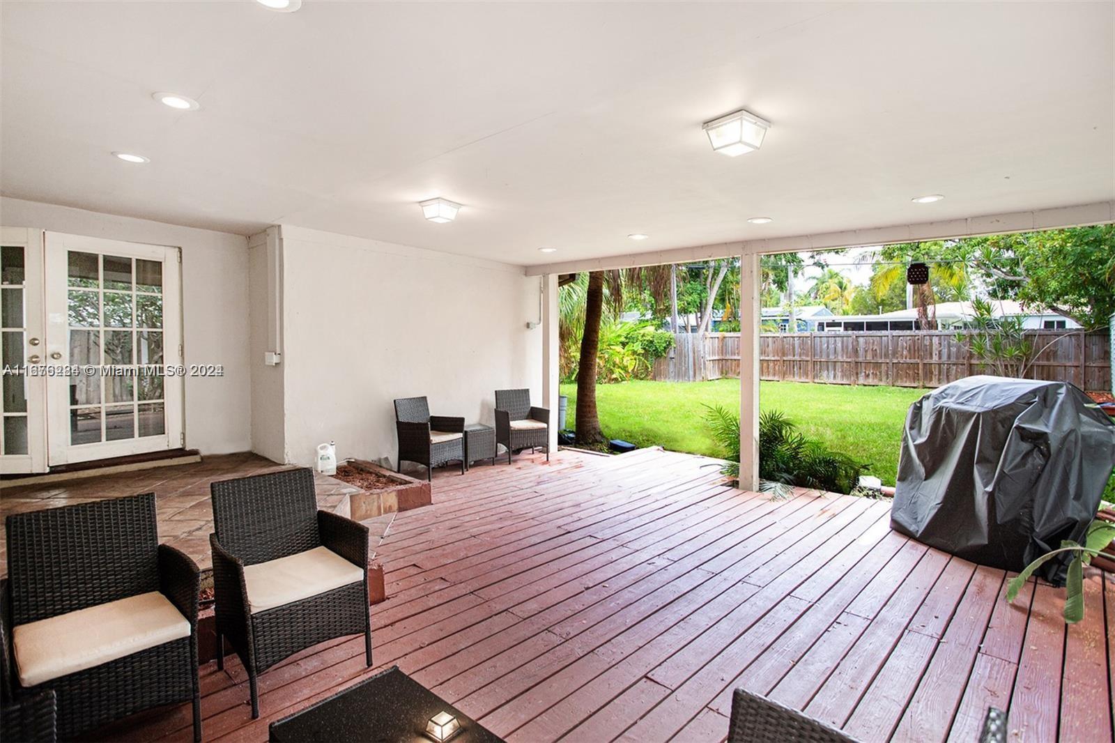 SUNSET TRAILS NO 5 - Residential