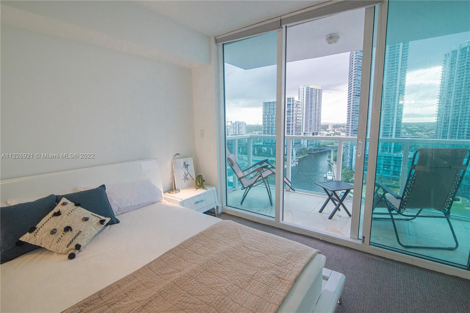 BRICKELL ON THE RIVER N T - Residential Lease