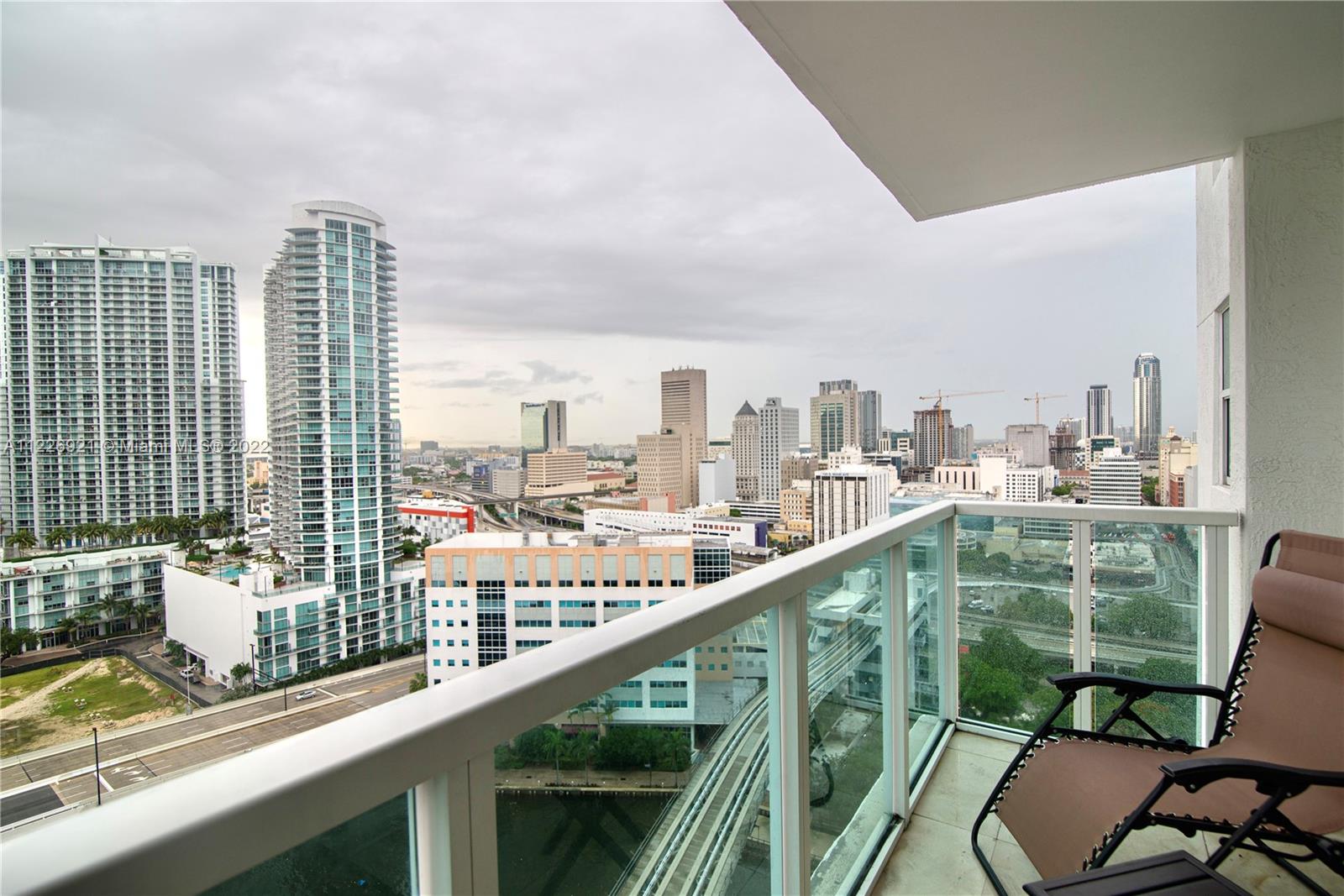 BRICKELL ON THE RIVER N T - Residential Lease