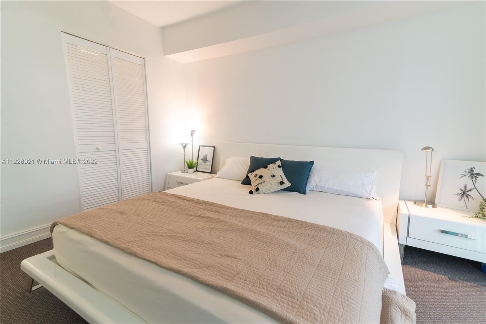 BRICKELL ON THE RIVER N T - Residential Lease