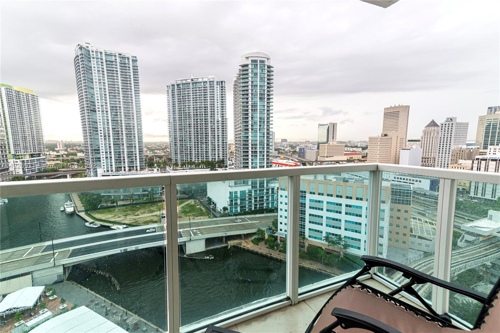BRICKELL ON THE RIVER N T - Residential Lease
