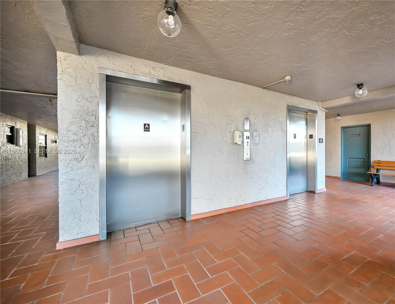 COLONY POINT 4 CONDO - Residential