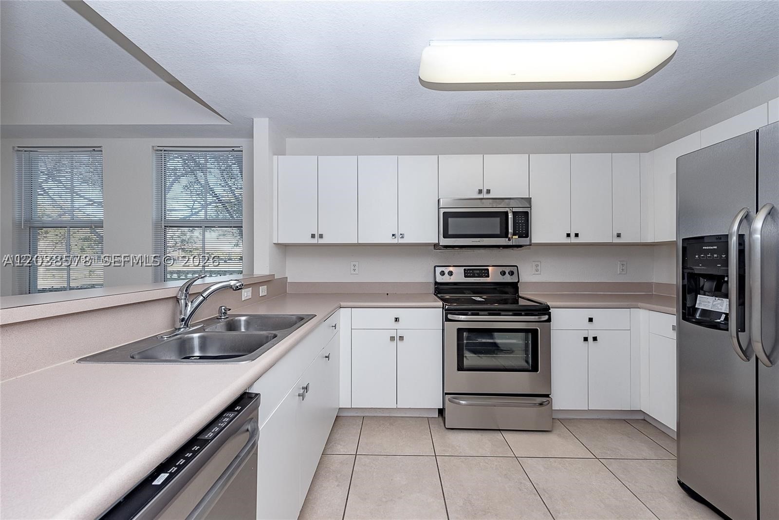 PROMENADE SHORES AT DORAL - Residential Lease
