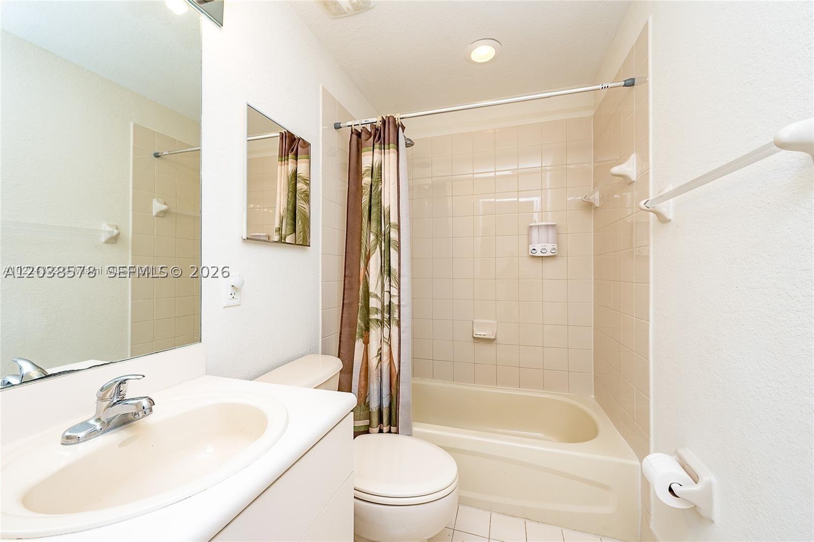 PROMENADE SHORES AT DORAL - Residential Lease