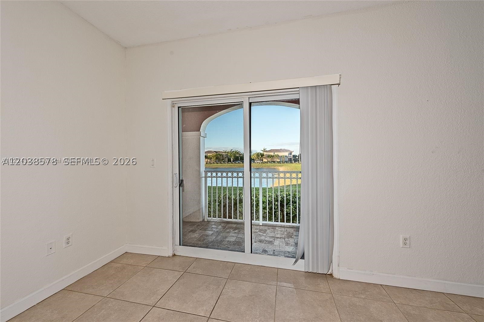 PROMENADE SHORES AT DORAL - Residential Lease