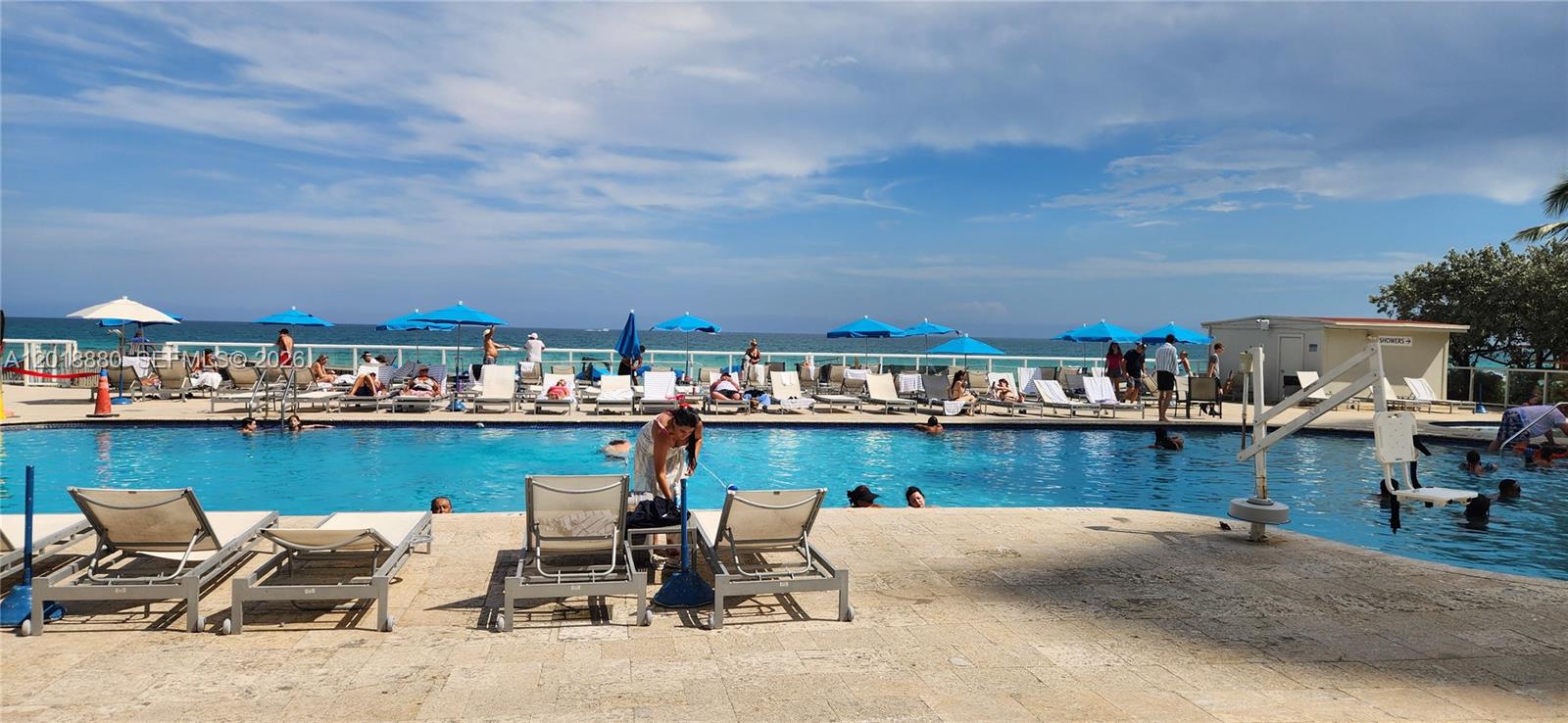 THE AVENTURA BEACH CLUB C - Residential