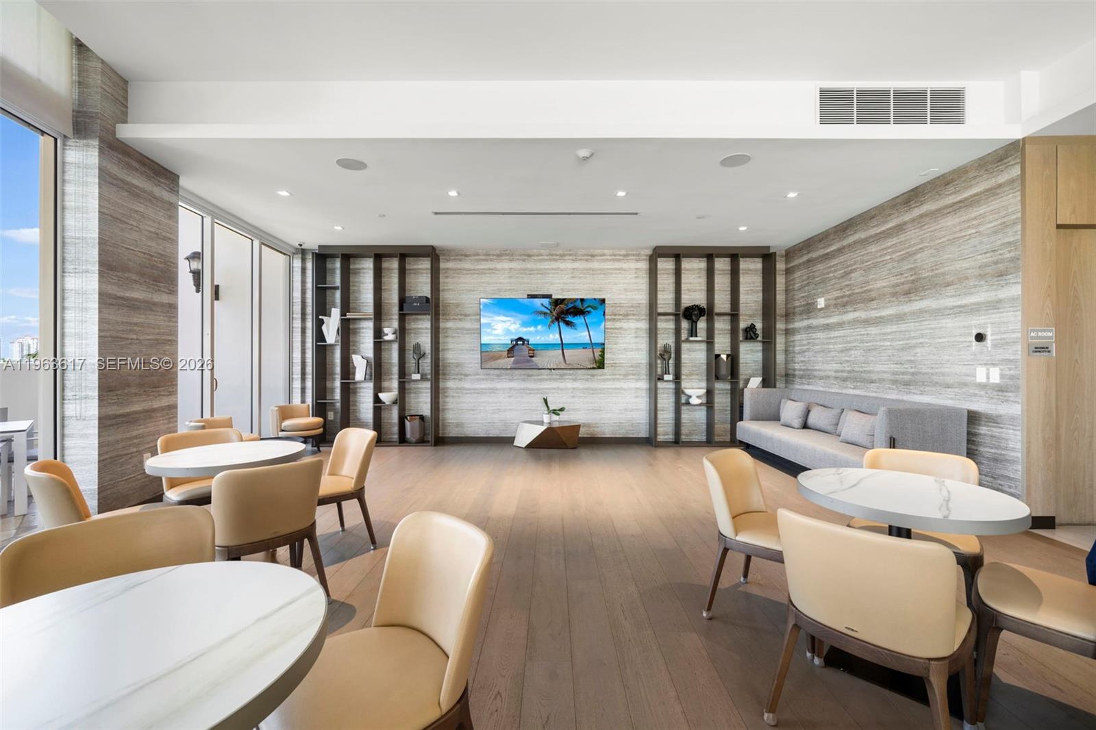 BELLINI AT WILLIAMS ISLAN - Residential