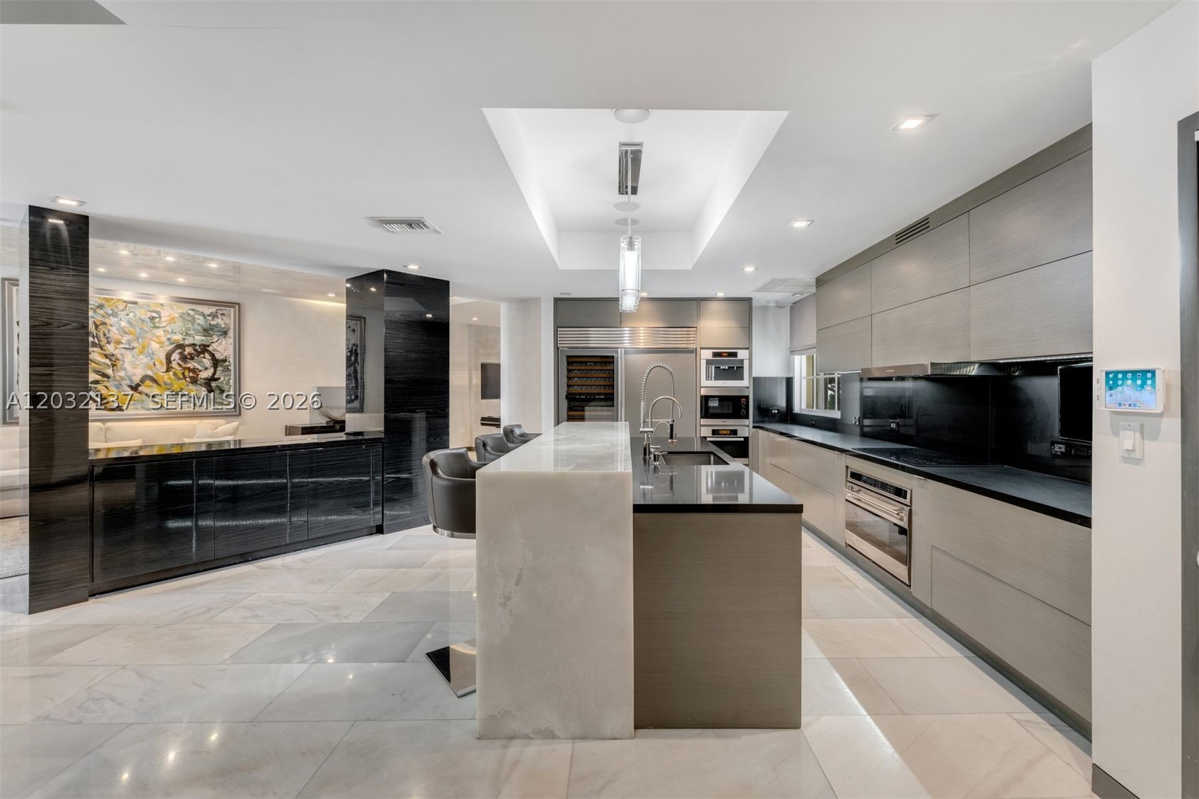 THE TOWNHOMES OF QUAYSIDE - Residential