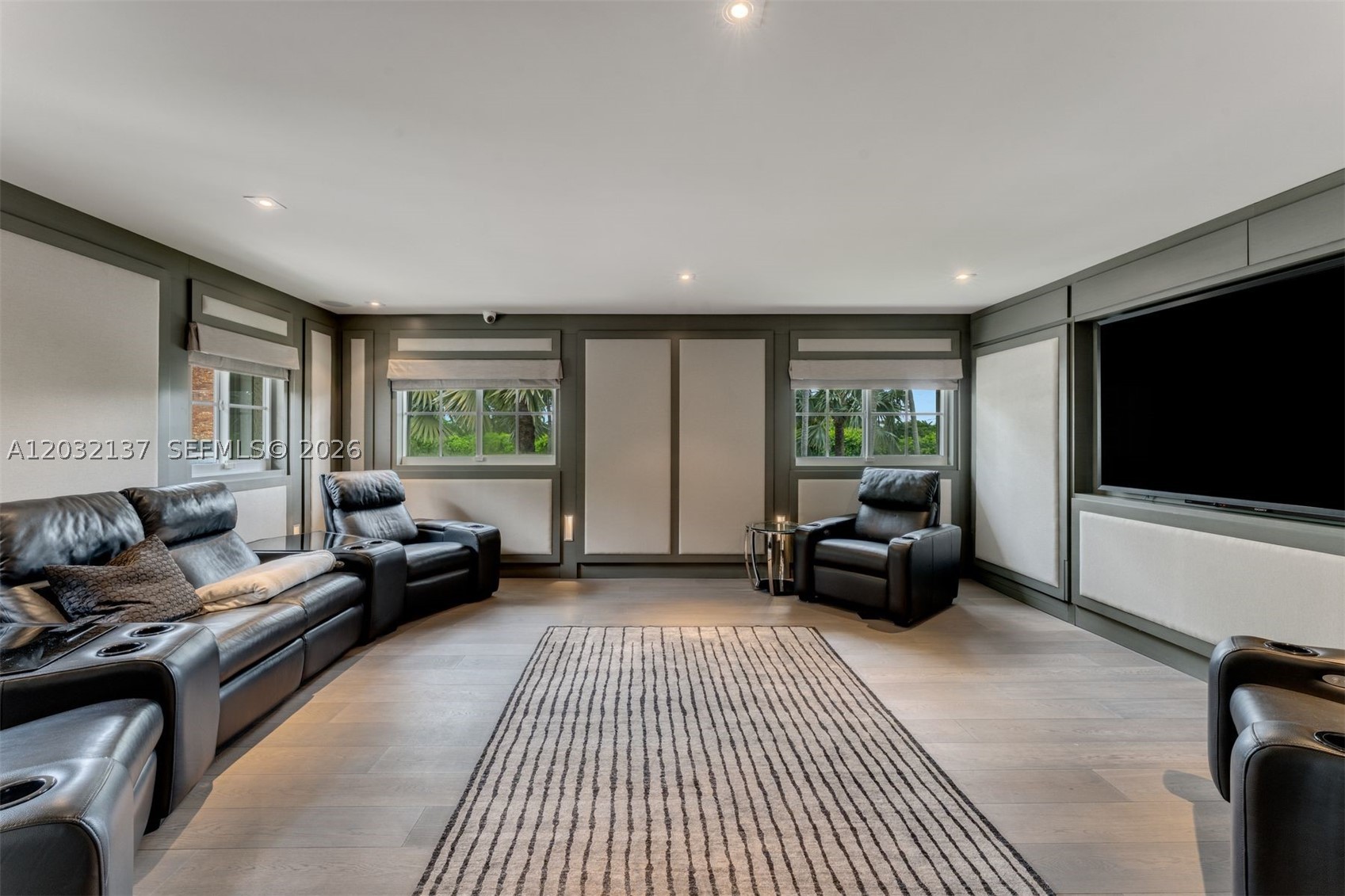 THE TOWNHOMES OF QUAYSIDE - Residential