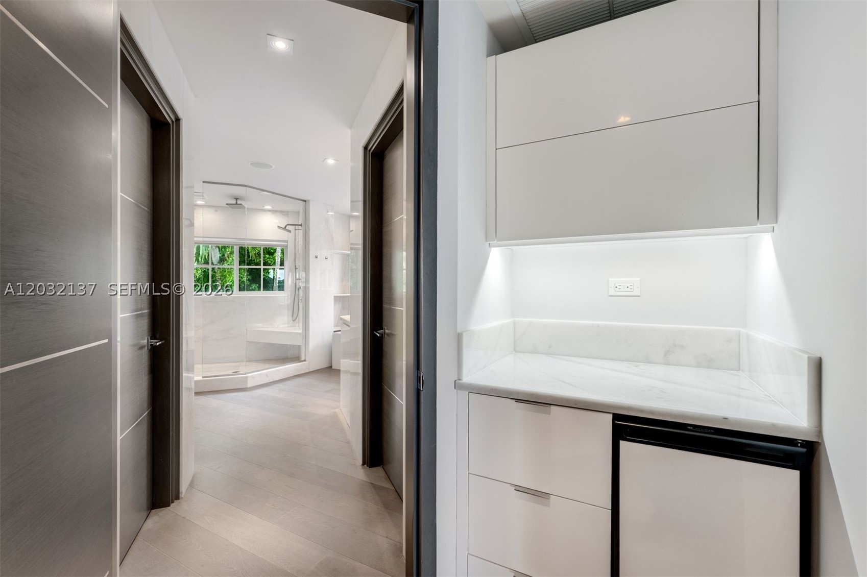 THE TOWNHOMES OF QUAYSIDE - Residential