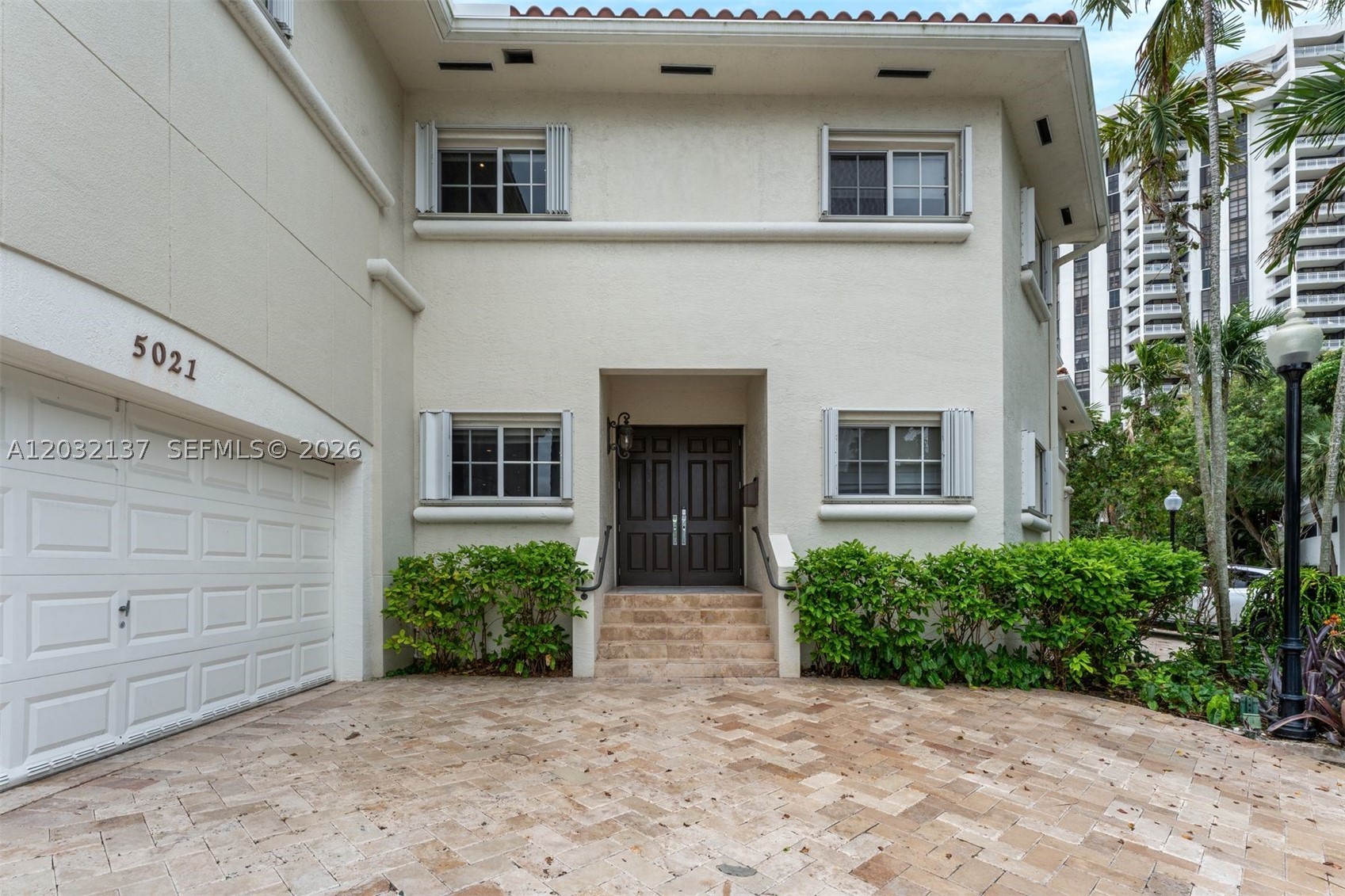 THE TOWNHOMES OF QUAYSIDE - Residential