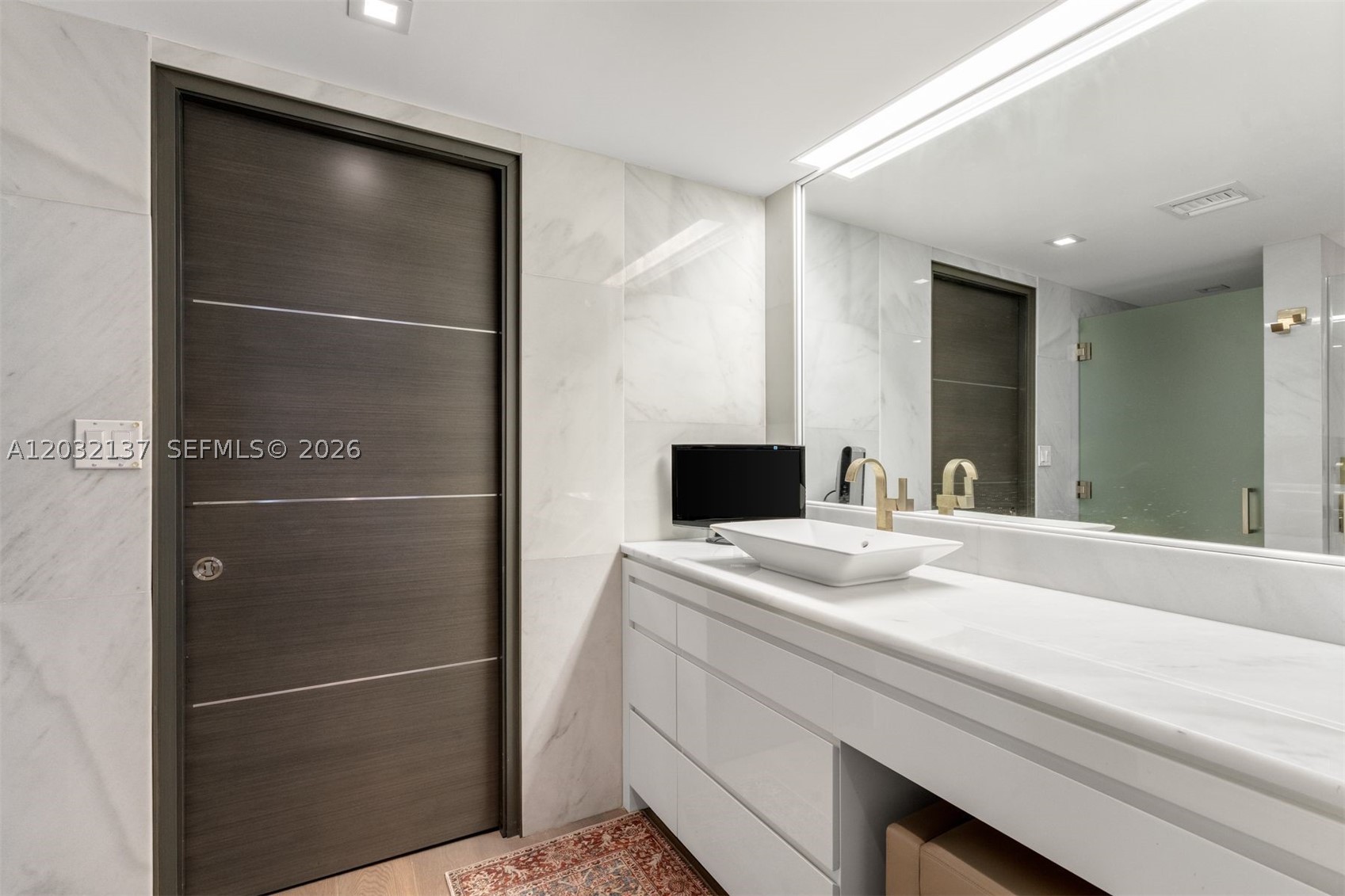 THE TOWNHOMES OF QUAYSIDE - Residential