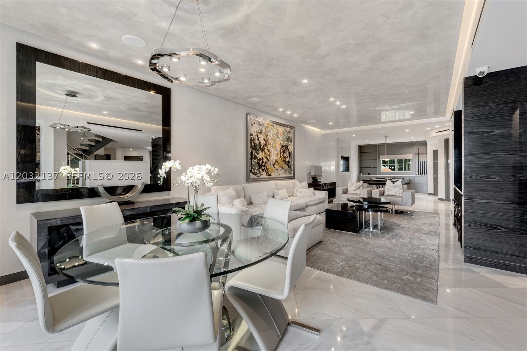 THE TOWNHOMES OF QUAYSIDE - Residential