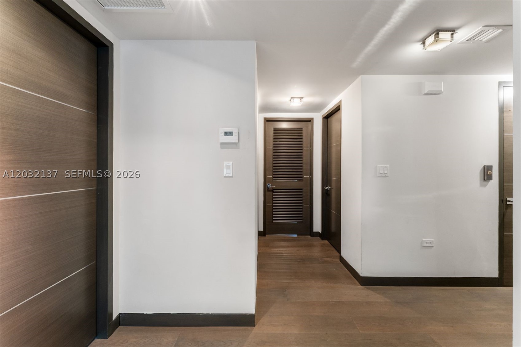 THE TOWNHOMES OF QUAYSIDE - Residential