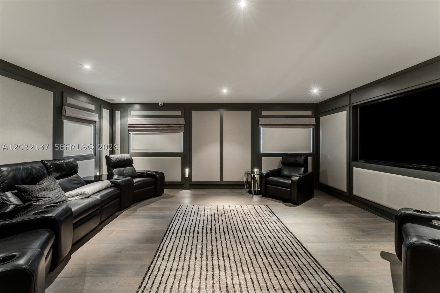 THE TOWNHOMES OF QUAYSIDE - Residential