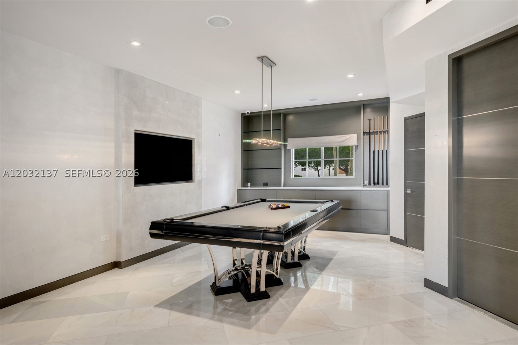 THE TOWNHOMES OF QUAYSIDE - Residential
