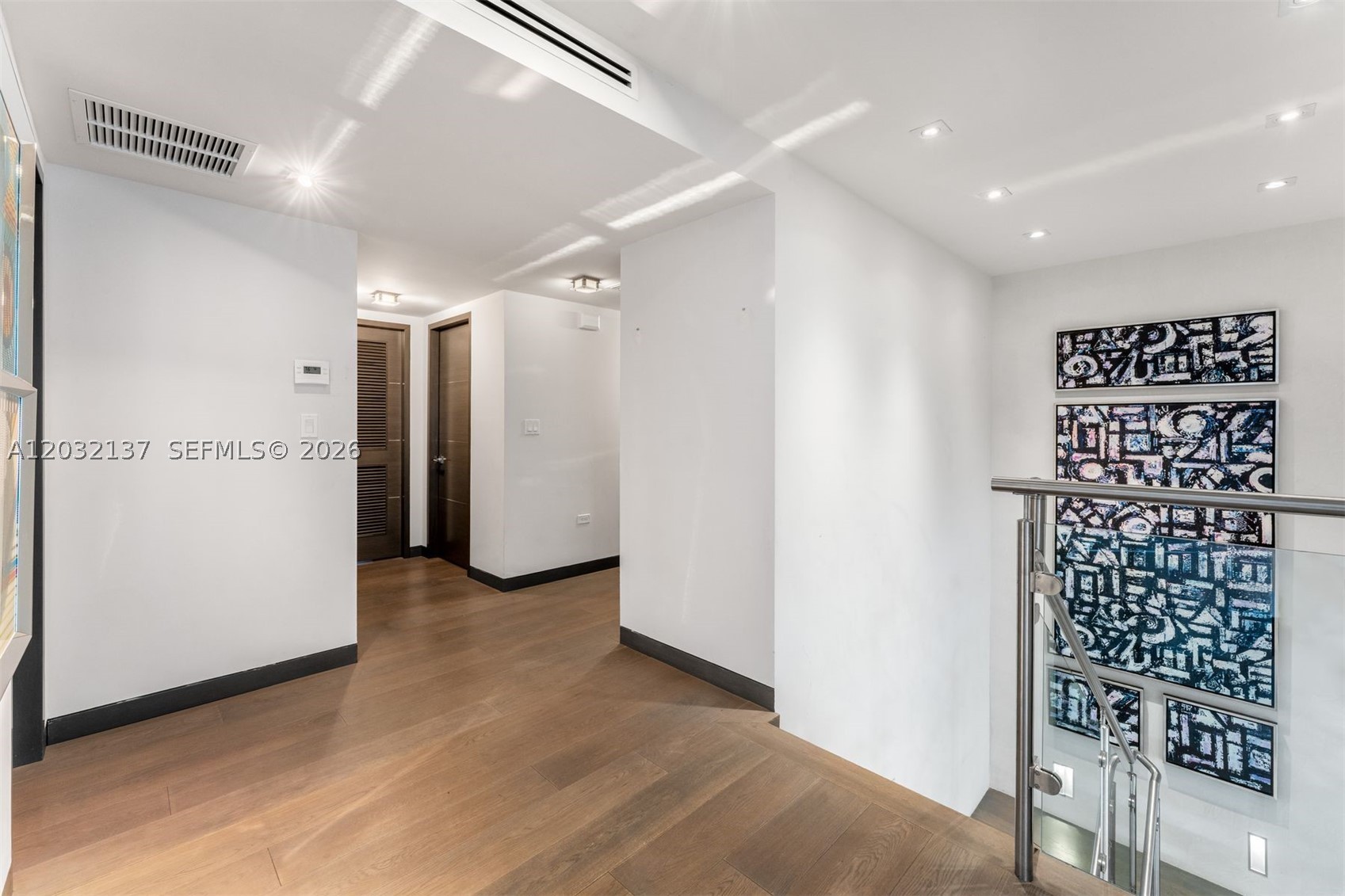 THE TOWNHOMES OF QUAYSIDE - Residential