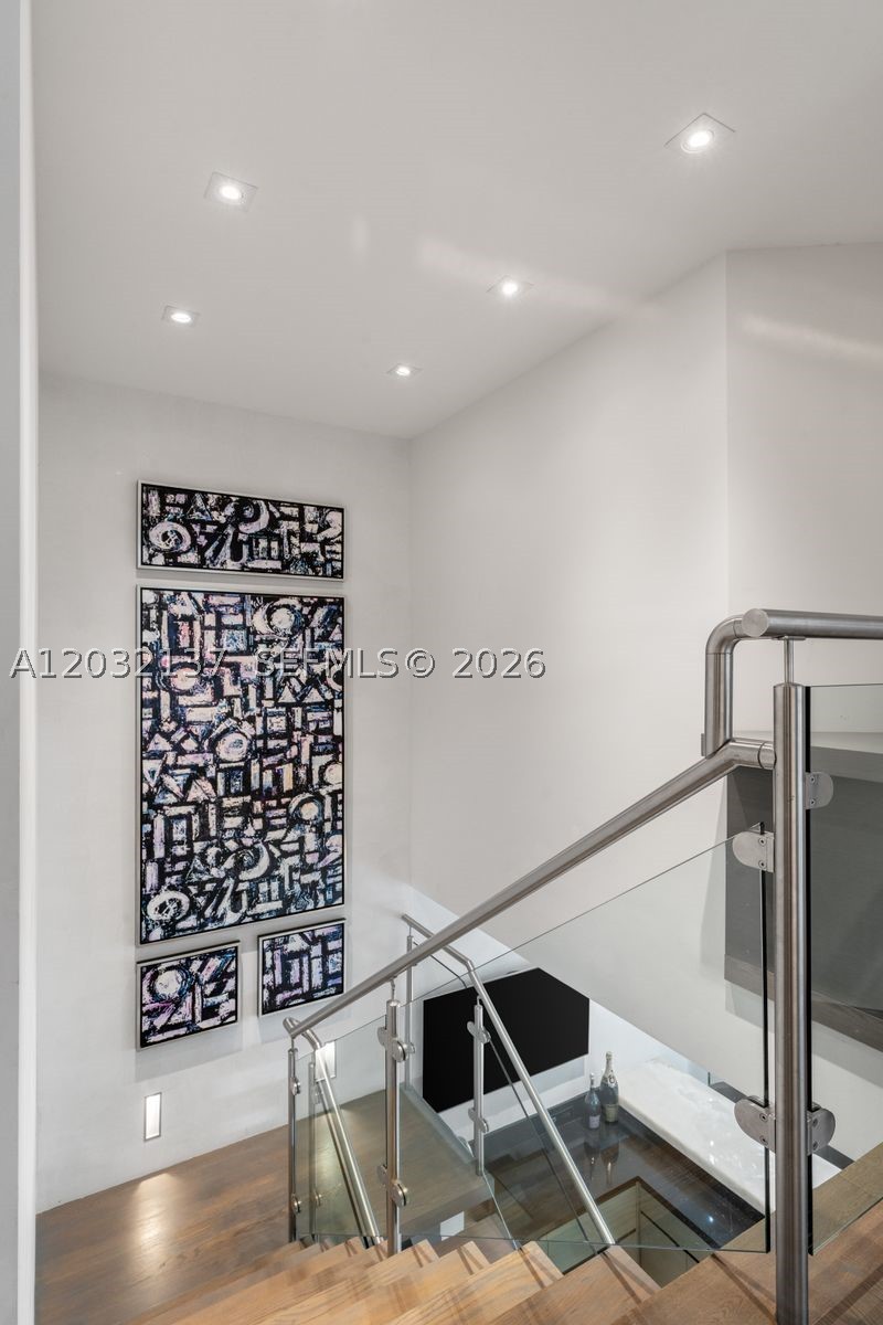 THE TOWNHOMES OF QUAYSIDE - Residential