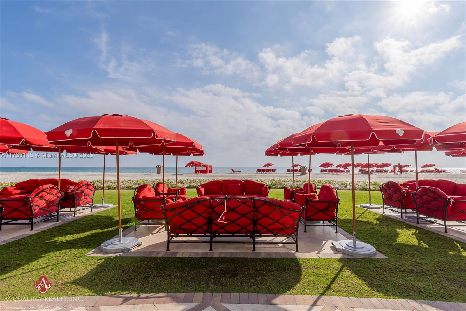 THE ESTATES ACQUALINA - Residential