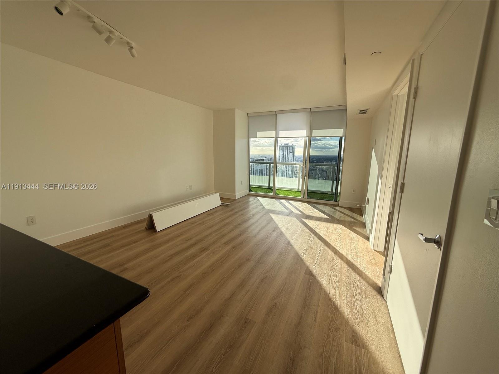 50 BISCAYNE CONDO - Residential