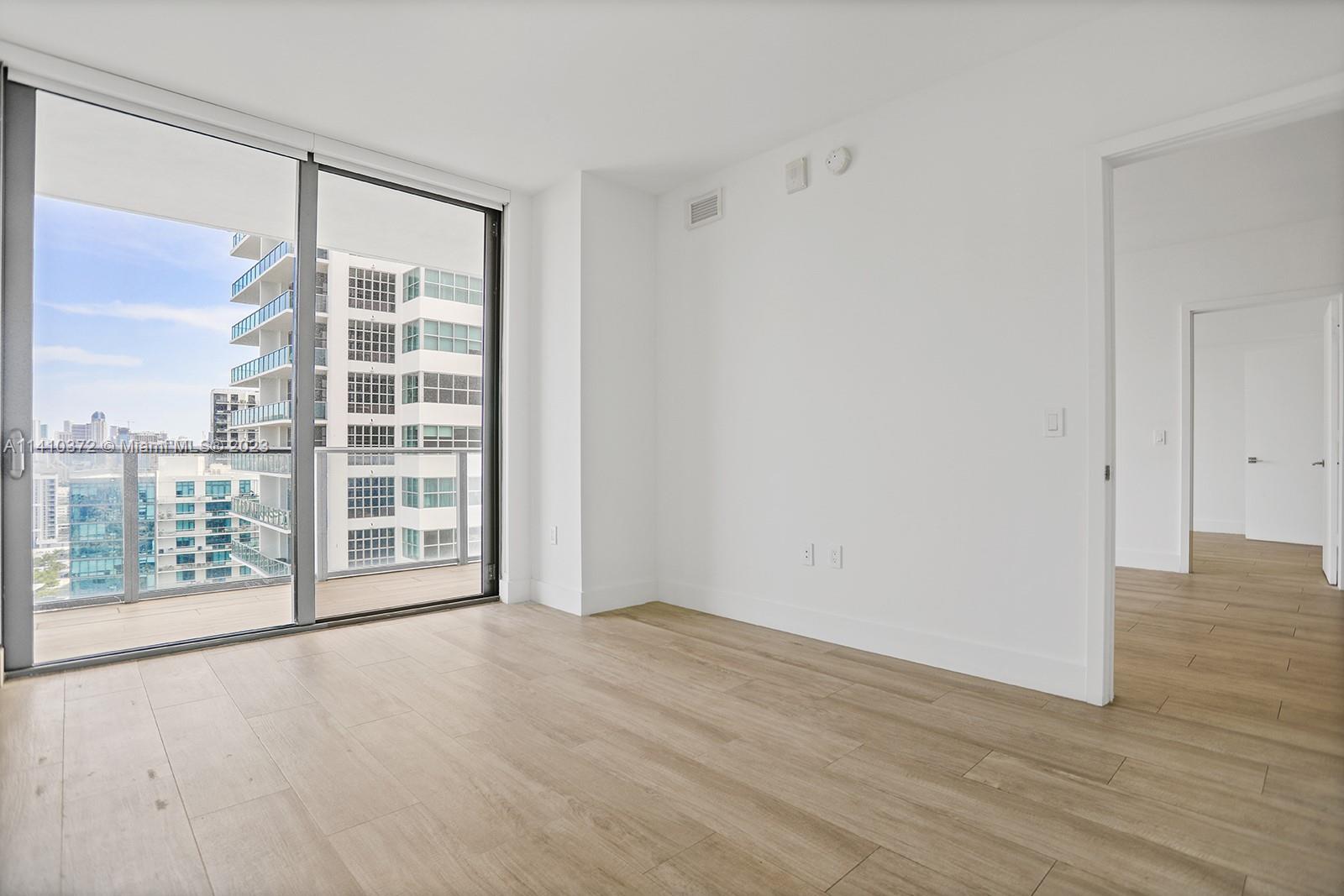 3401 MIDTOWN CONDO - Residential Lease
