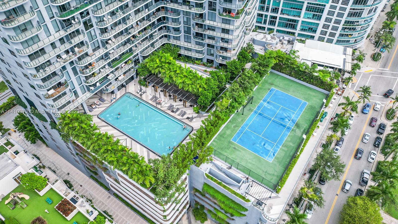 3401 MIDTOWN CONDO - Residential Lease