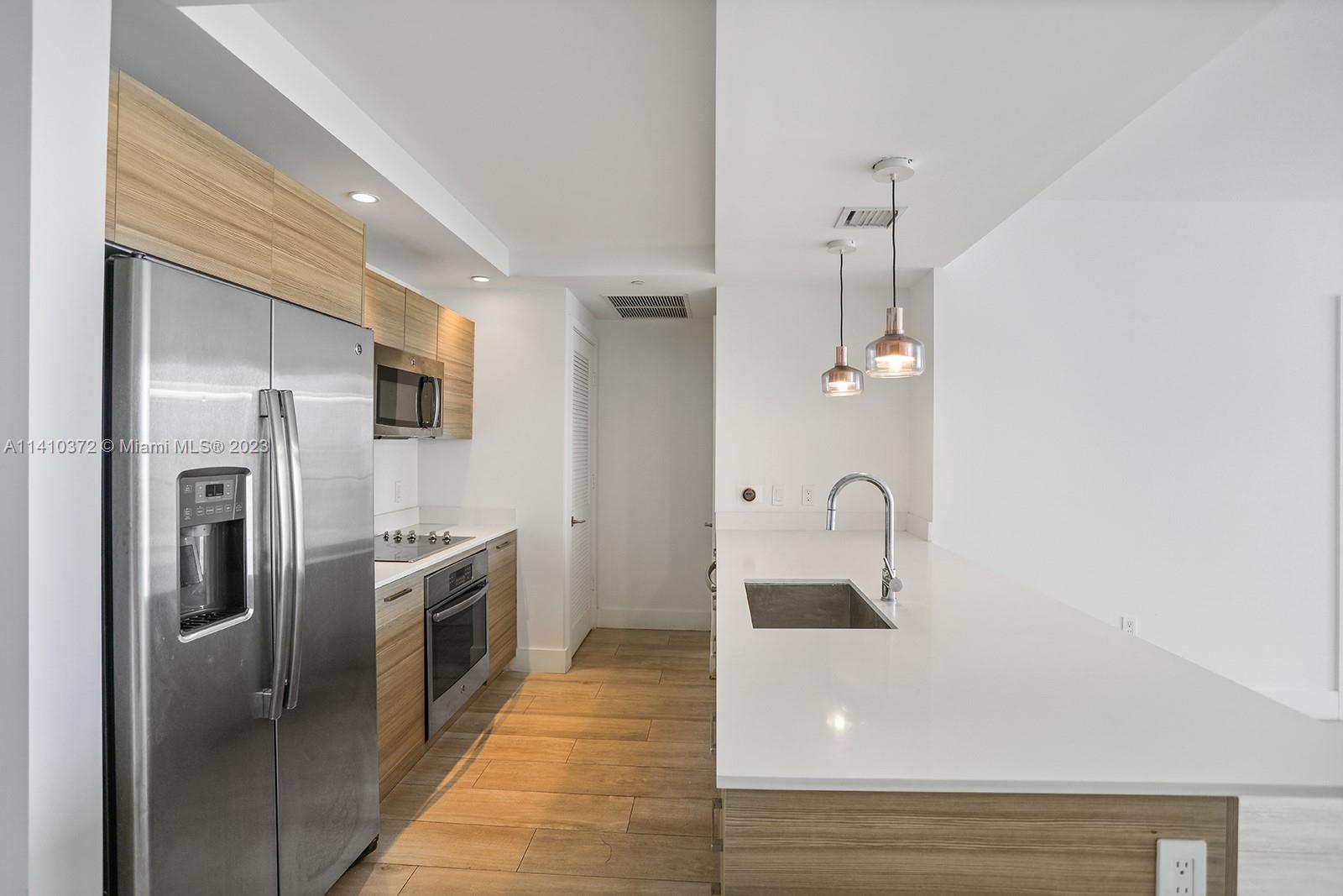 3401 MIDTOWN CONDO - Residential Lease