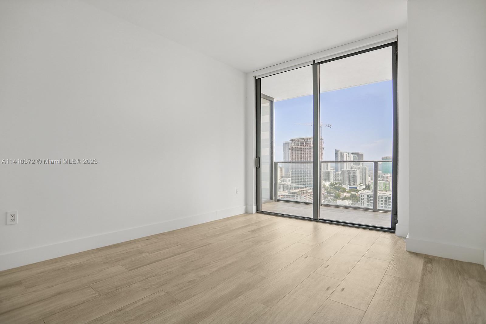 3401 MIDTOWN CONDO - Residential Lease