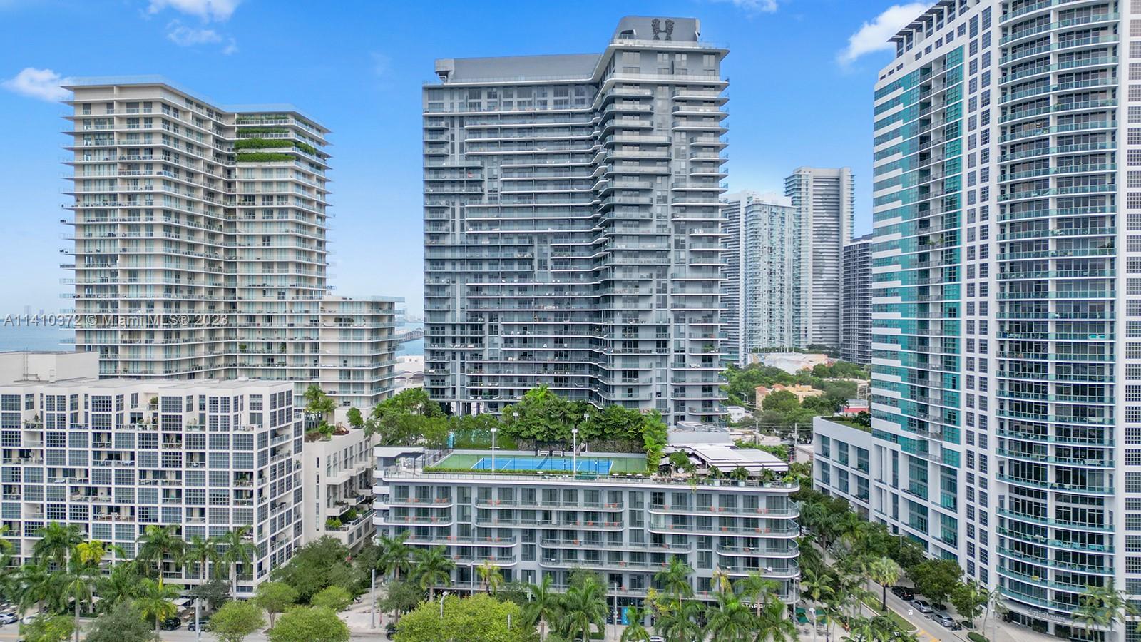 3401 MIDTOWN CONDO - Residential Lease