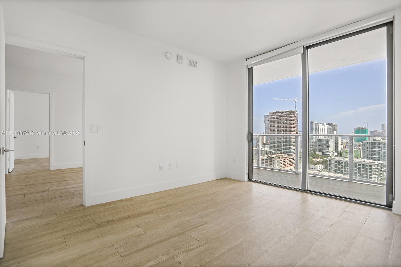 3401 MIDTOWN CONDO - Residential Lease