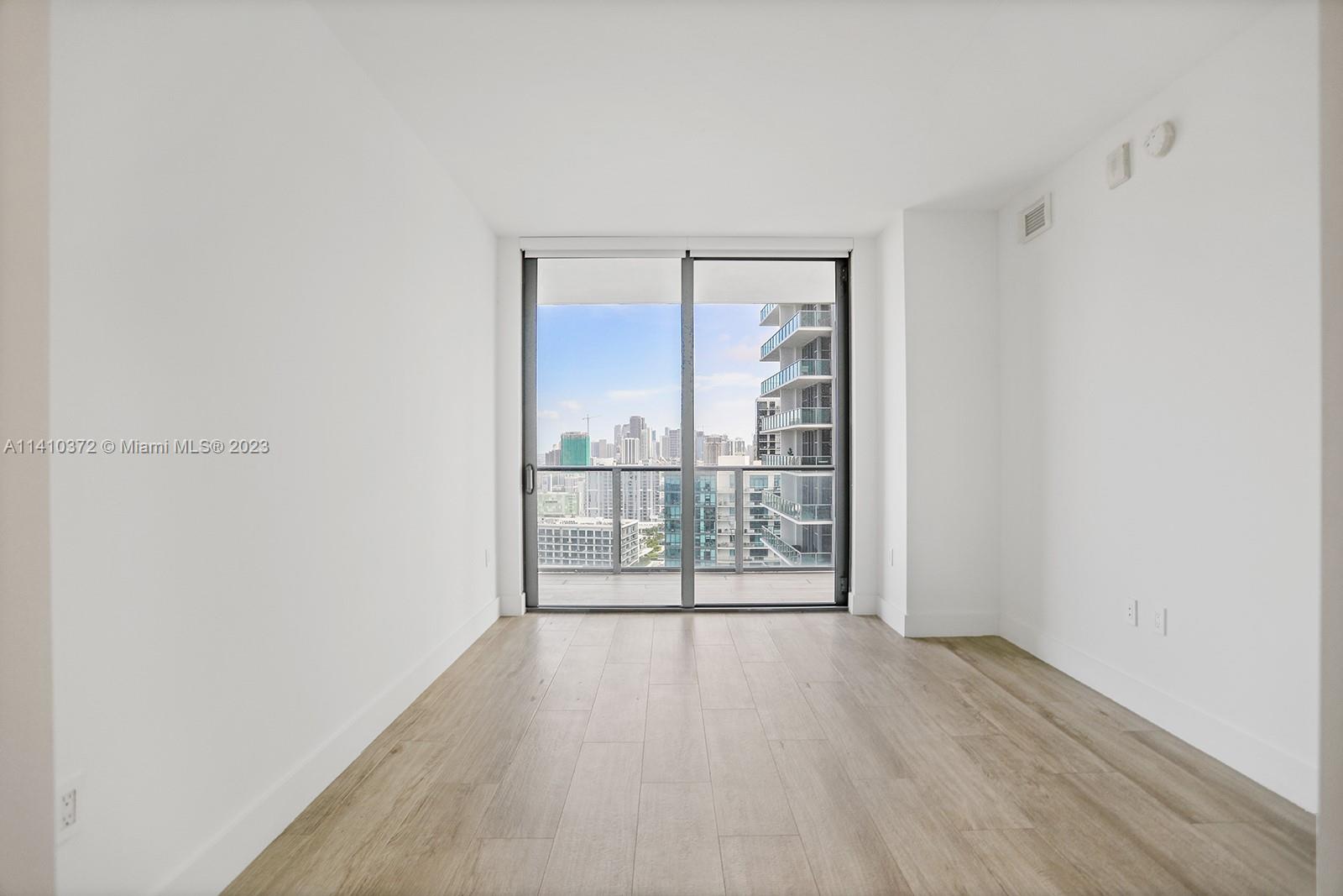 3401 MIDTOWN CONDO - Residential Lease