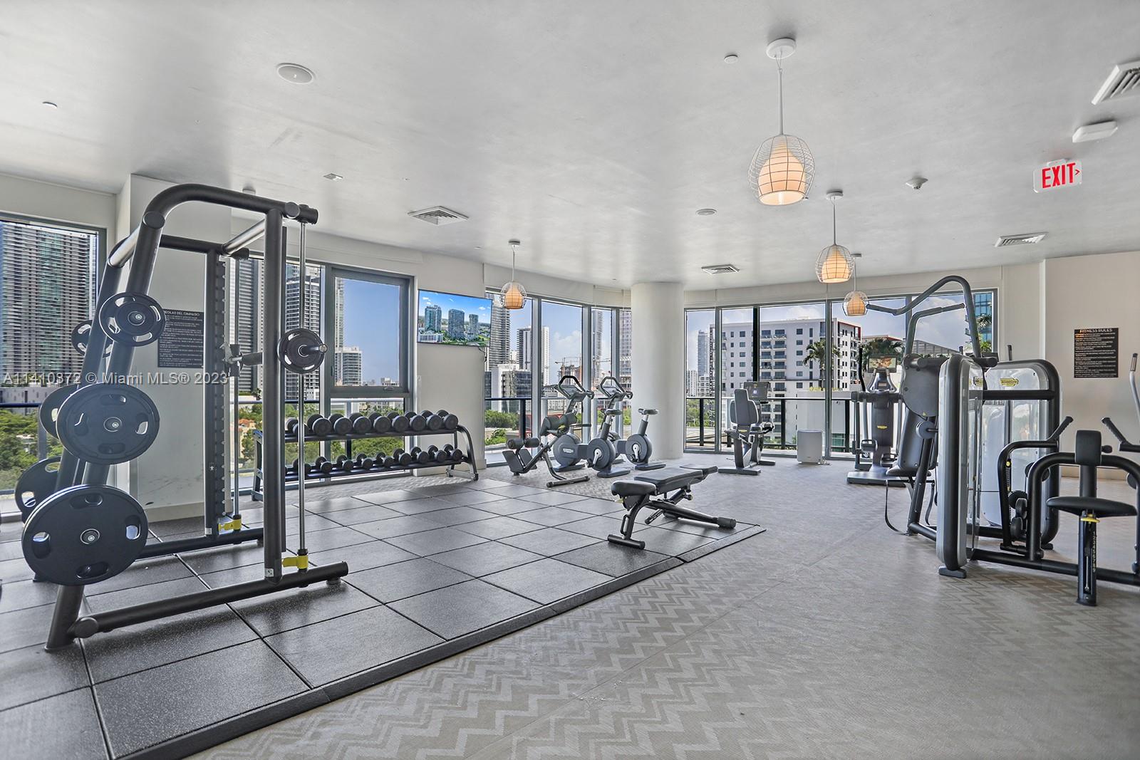 3401 MIDTOWN CONDO - Residential Lease