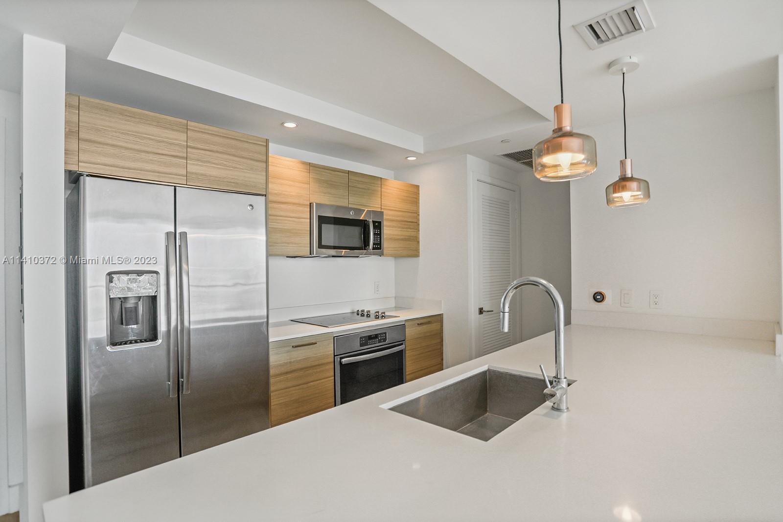 3401 MIDTOWN CONDO - Residential Lease