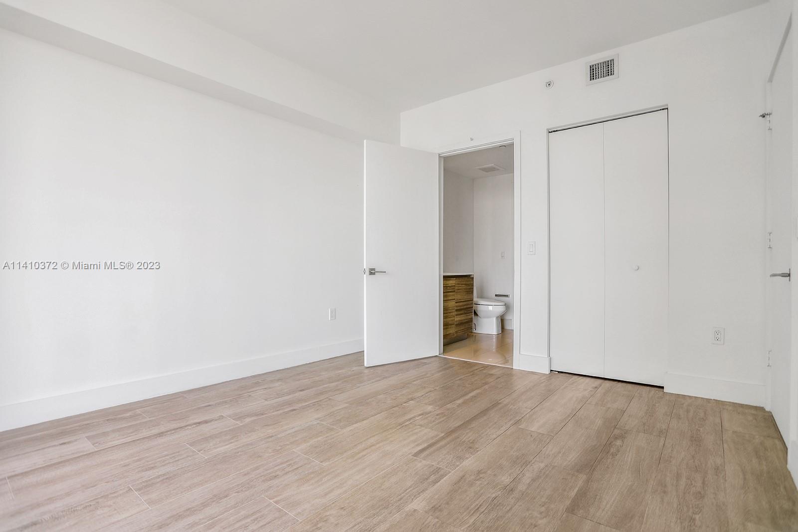 3401 MIDTOWN CONDO - Residential Lease