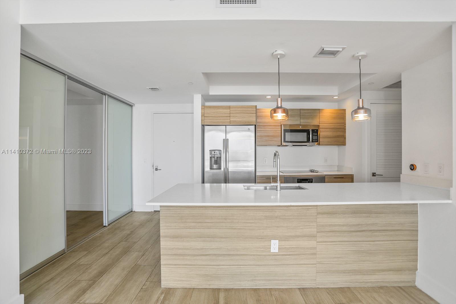 3401 MIDTOWN CONDO - Residential Lease