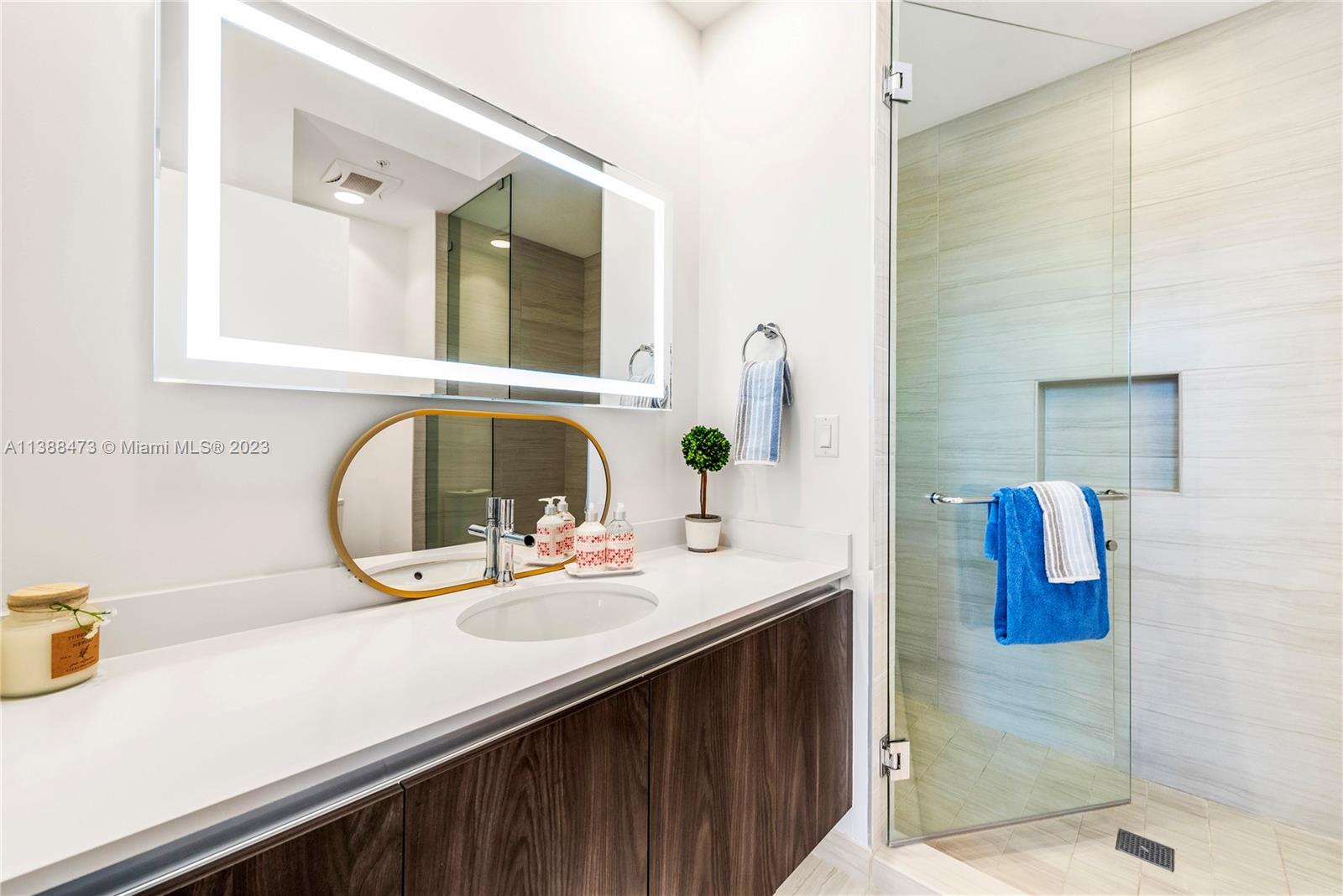 RIVA Residences - Residential Lease