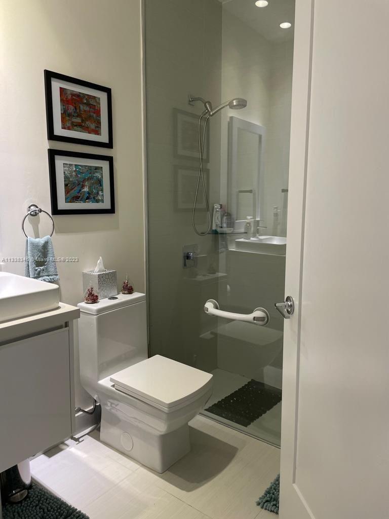 LANDMARK AT DORAL - Residential