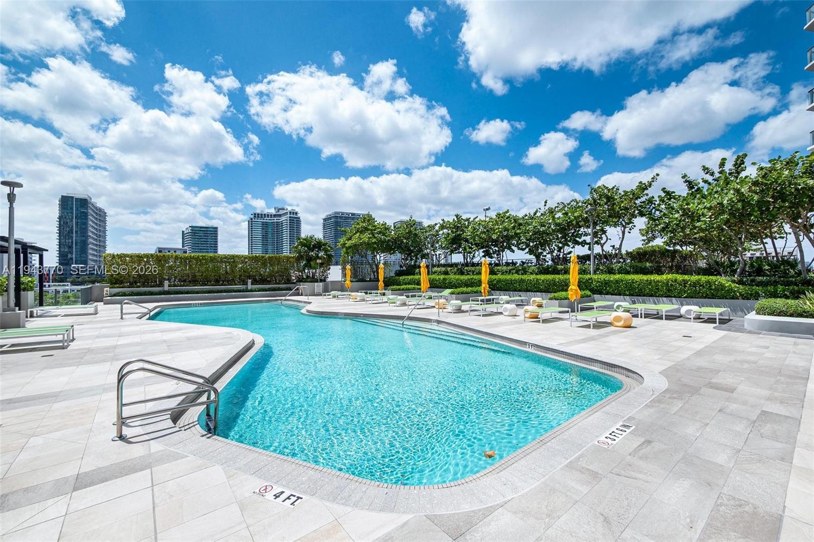 PARAISO BAYVIEWS CONDO - Residential