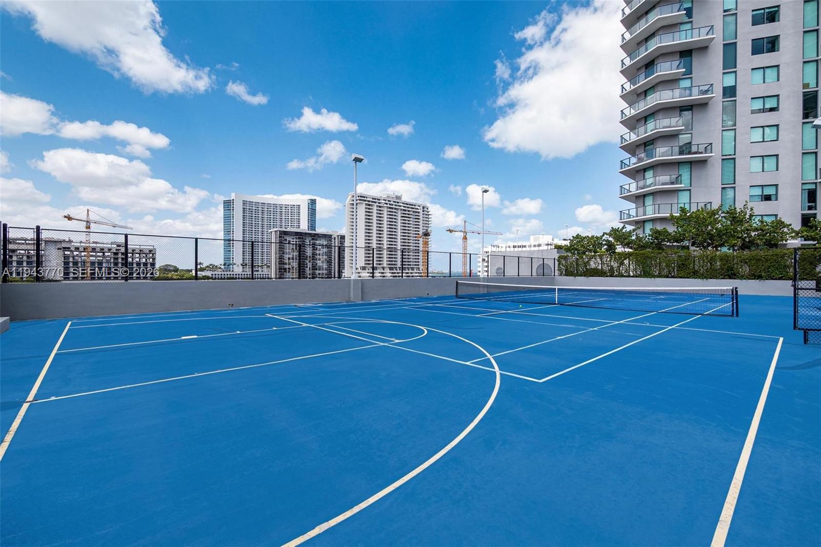 PARAISO BAYVIEWS CONDO - Residential