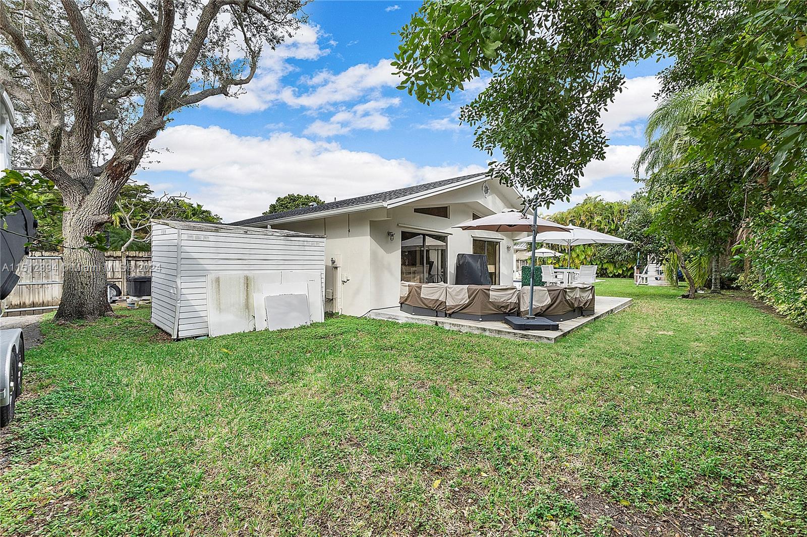 LEIGH ESTS - Residential