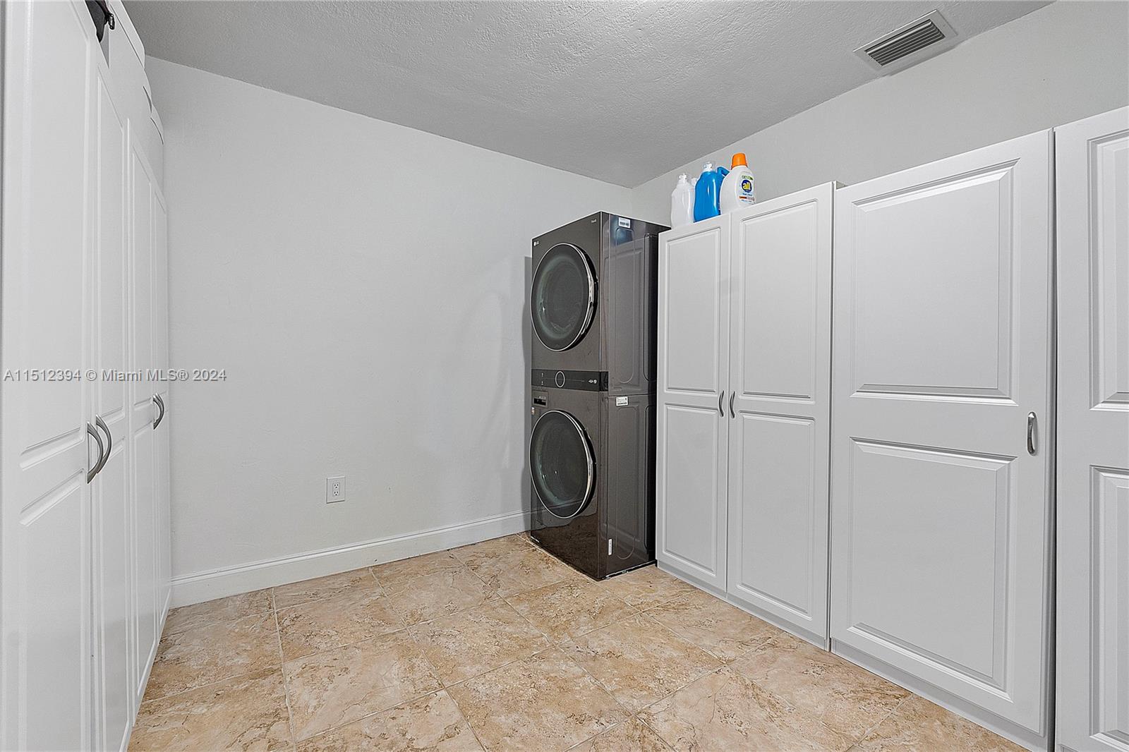 LEIGH ESTS - Residential