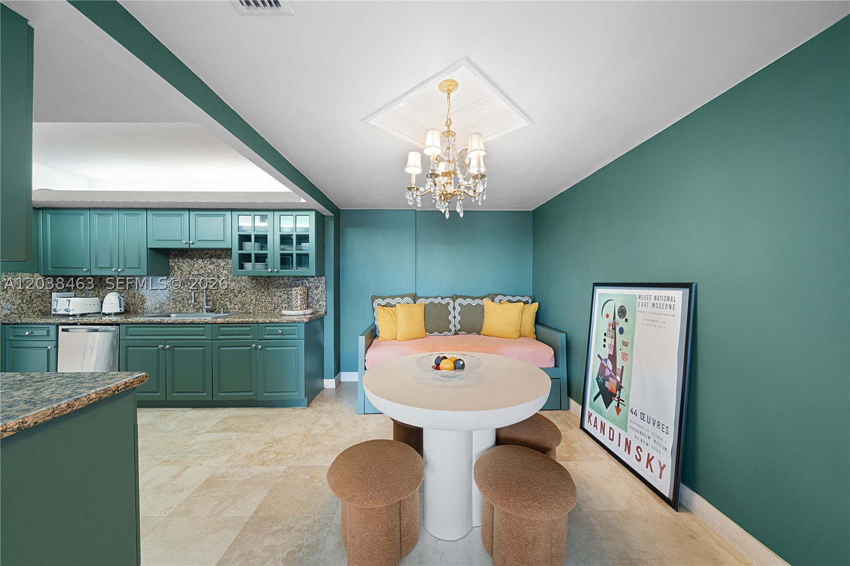 CRICKET CLUB CONDO - Residential
