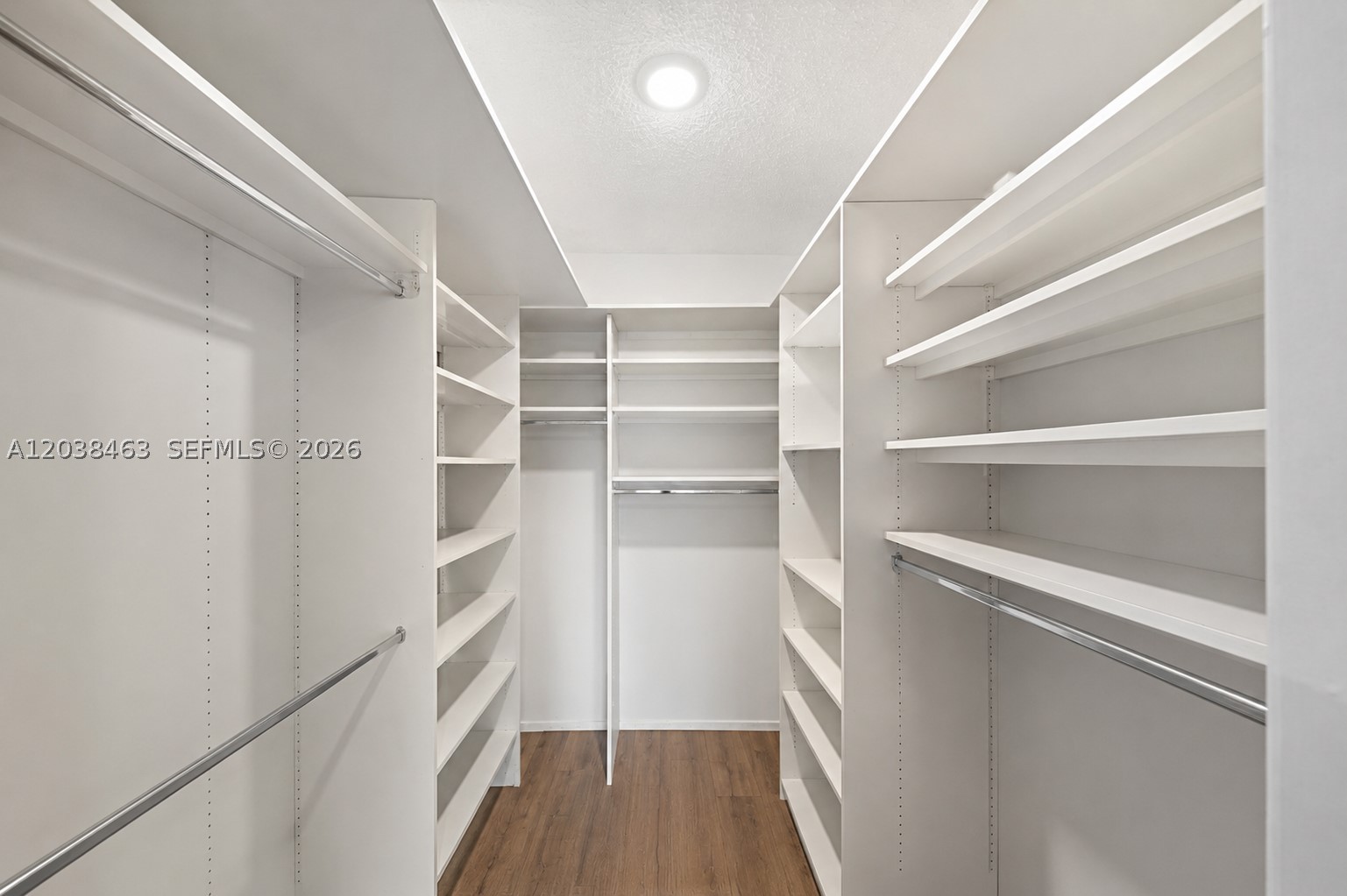 CRICKET CLUB CONDO - Residential