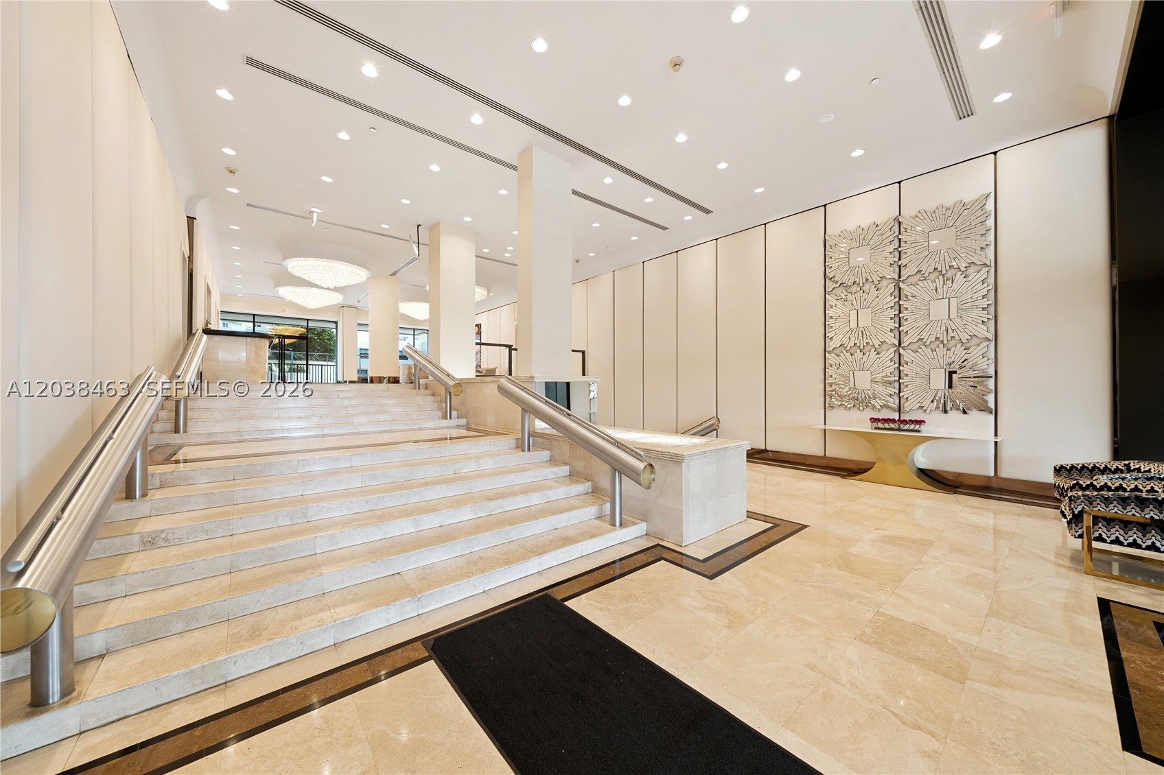 CRICKET CLUB CONDO - Residential
